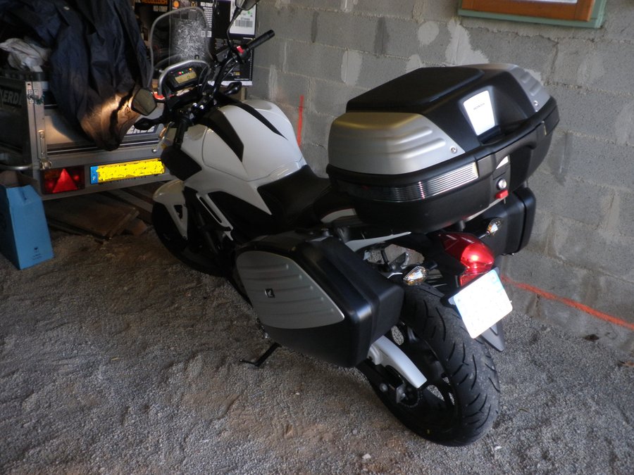 P2232060-1.jpg