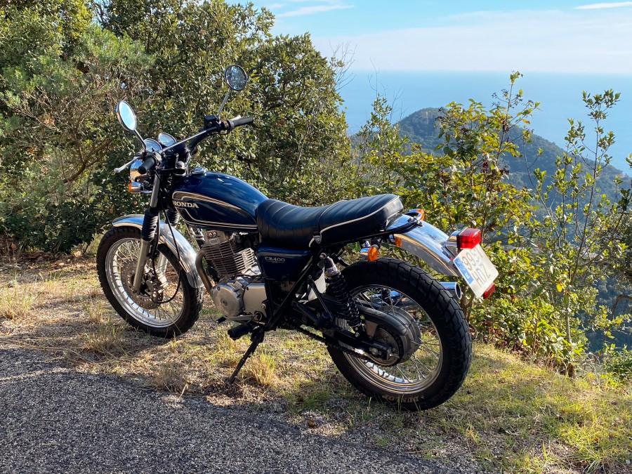 CB400SS.JPG