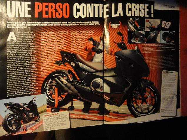 le reportage sur le magasine MAXISCOTER attitude une perso contre la crise .