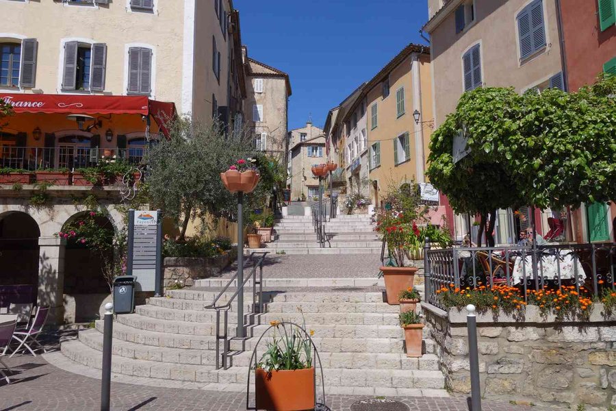 Une rue de Fayence