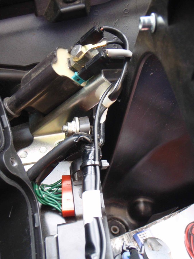 Allum cigare3.jpg (184.88 Kio) Vu 5854 fois Vue de dessus, la bobine côté droit.