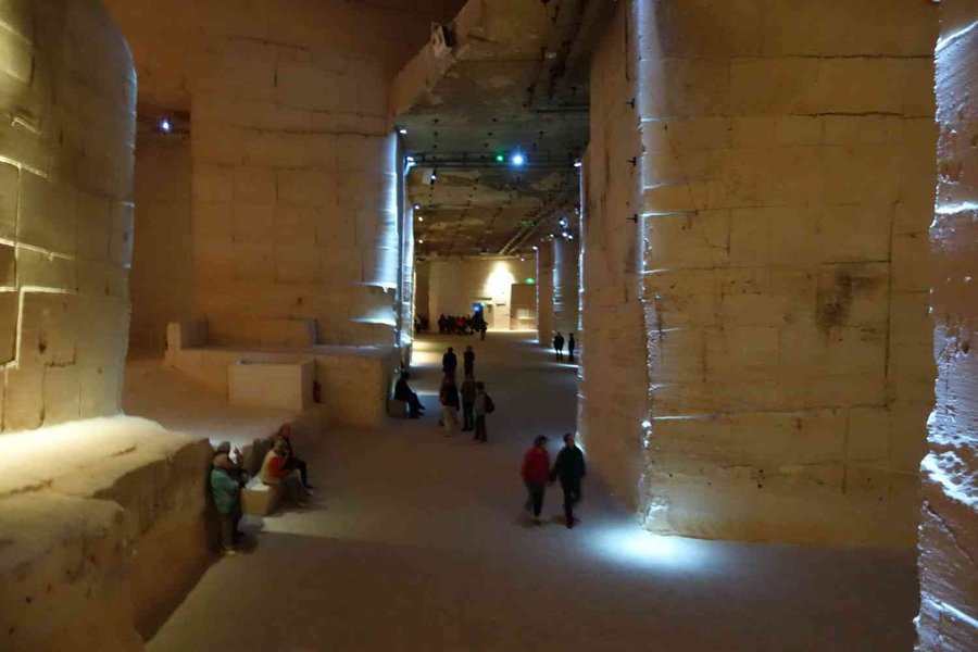 Carrières de Lumières avant le spectacle