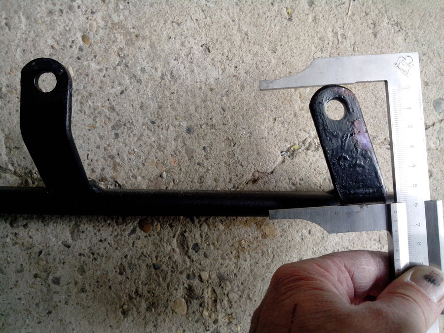 porte T case coté droite  réduire juste la fixation avant .