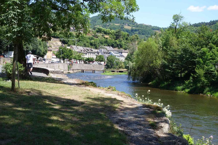 Entraygues sur Truyère, visite, déjeuner