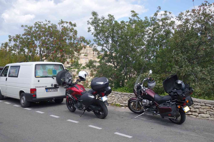 Arrêt photos à Gordes