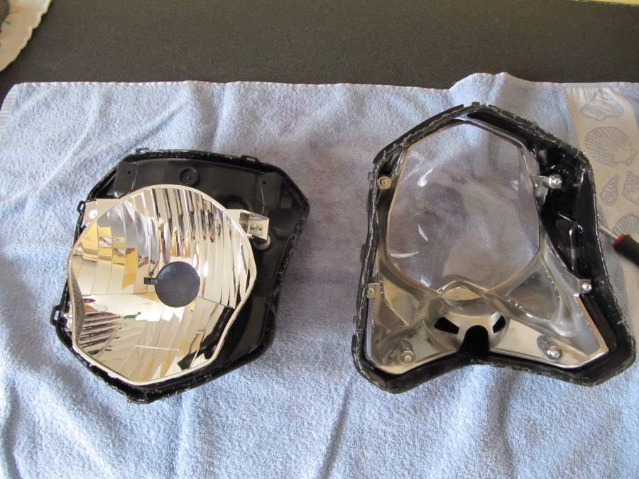 Démontage de la vitre.