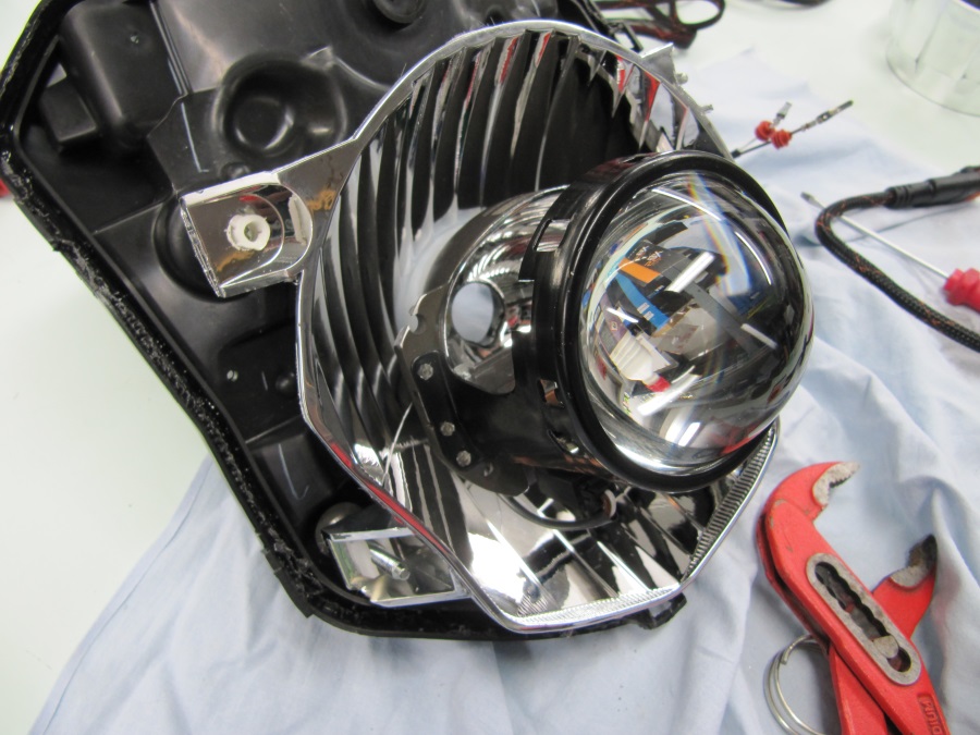 Montage du bloc lentille.