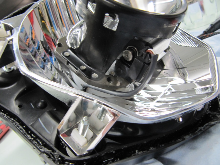 Détail de passage du fil.