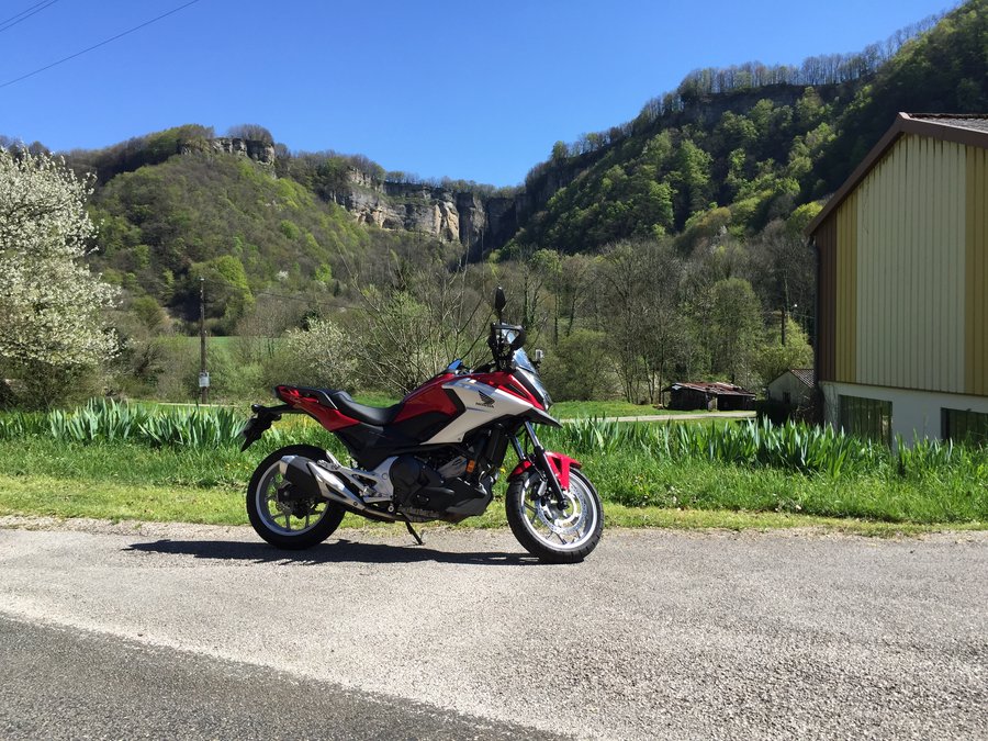 la route dans le cirque de La Doye