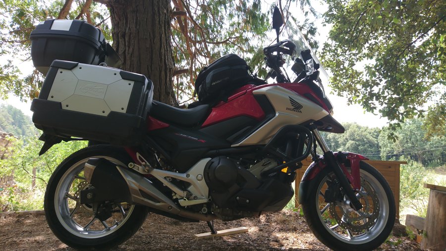 NC750X grand équipage plongée.jpg