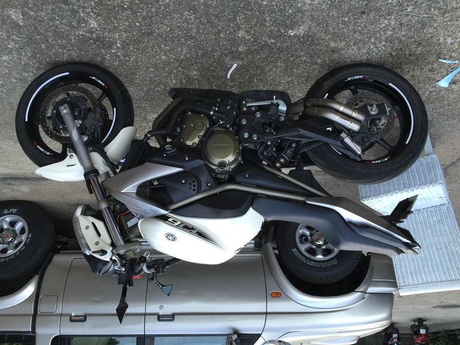 IMG_2526bis.JPG (865.88 Kio) Vu 8784 fois Yamaha XJ6