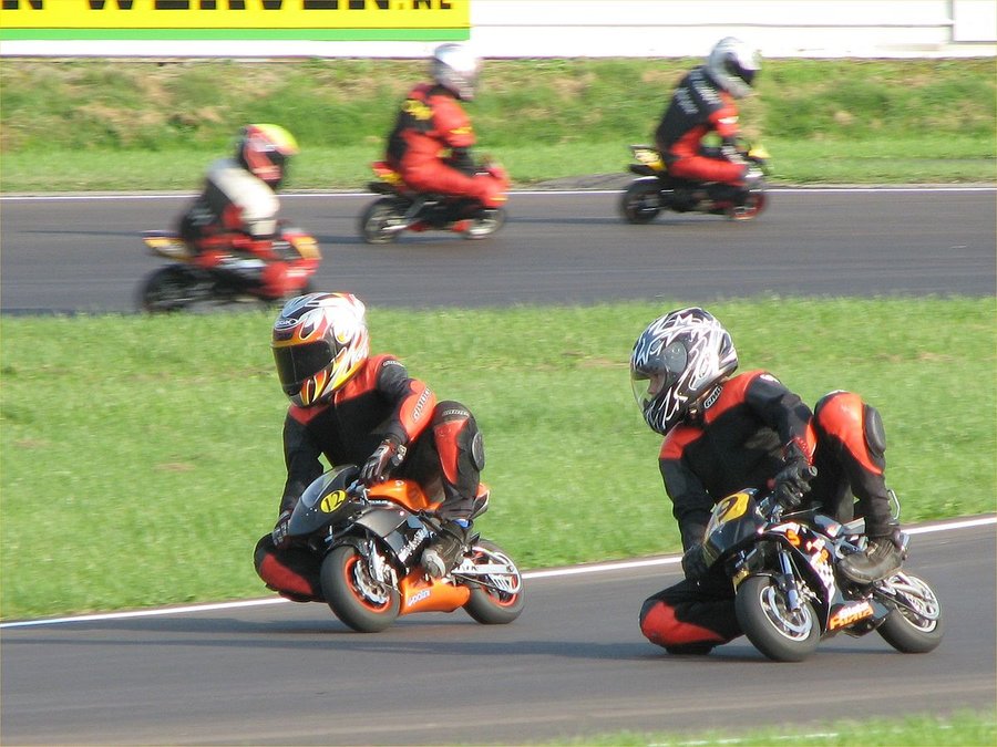 1200px-Dutch_Minibike_race_Lelystad.jpg